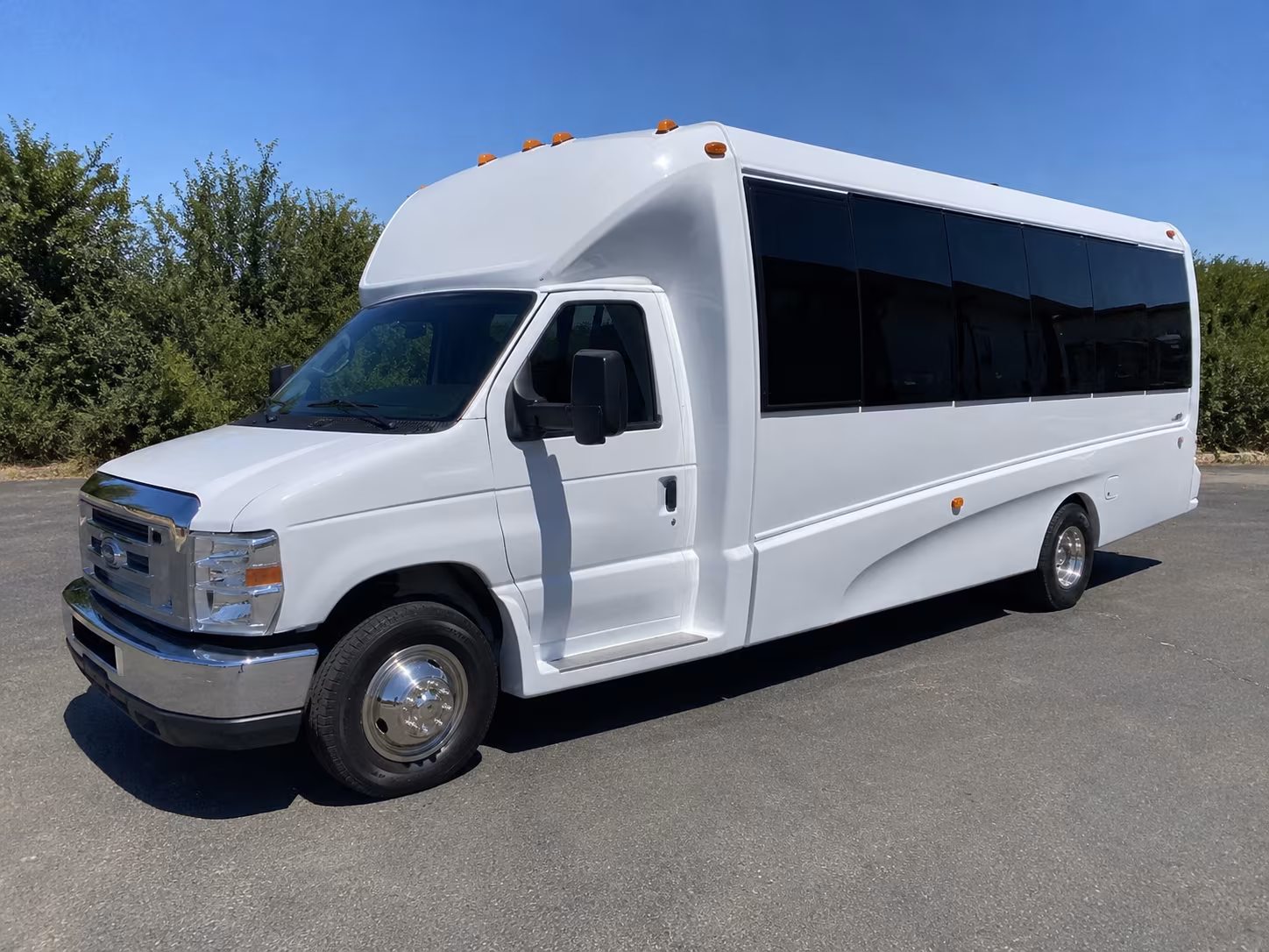 party buses make pub station nights in downtown billings even better